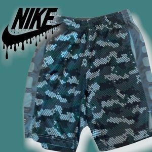 Nike Elite dri fit shorts different shades of green Youth Medium